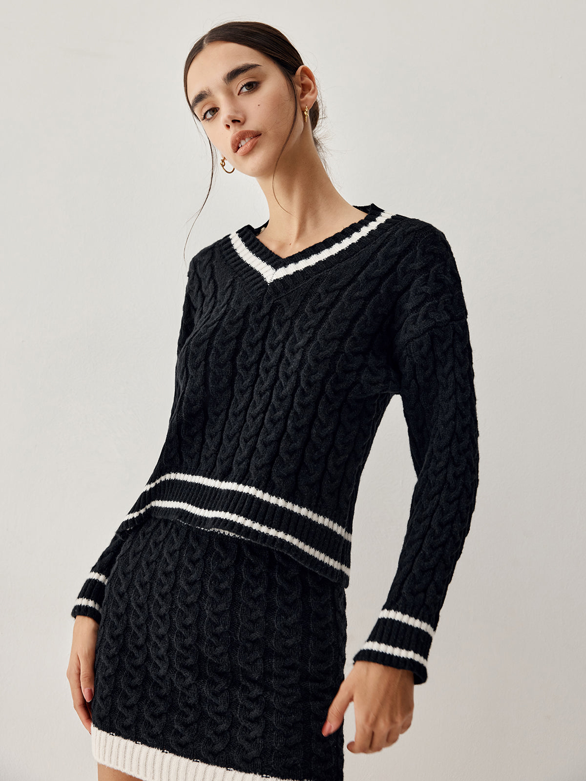 - Pull en Tricot Câble Avec Jupe