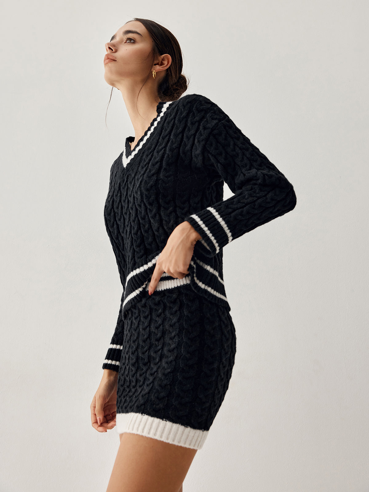 - Pull en Tricot Câble Avec Jupe