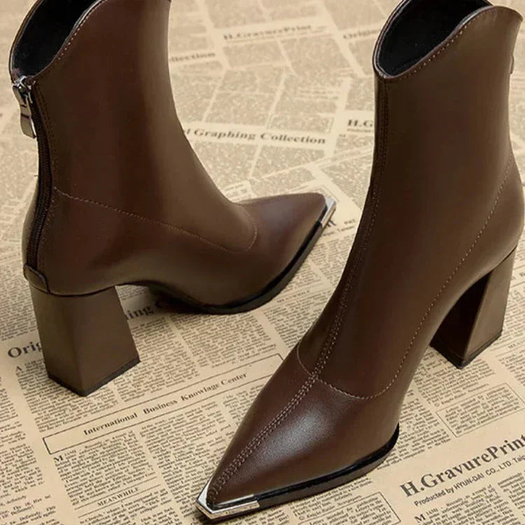 Bottines Chelsea à Embout Chromé