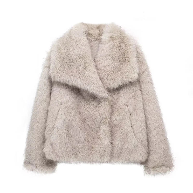 - Manteau en fourrure vegan