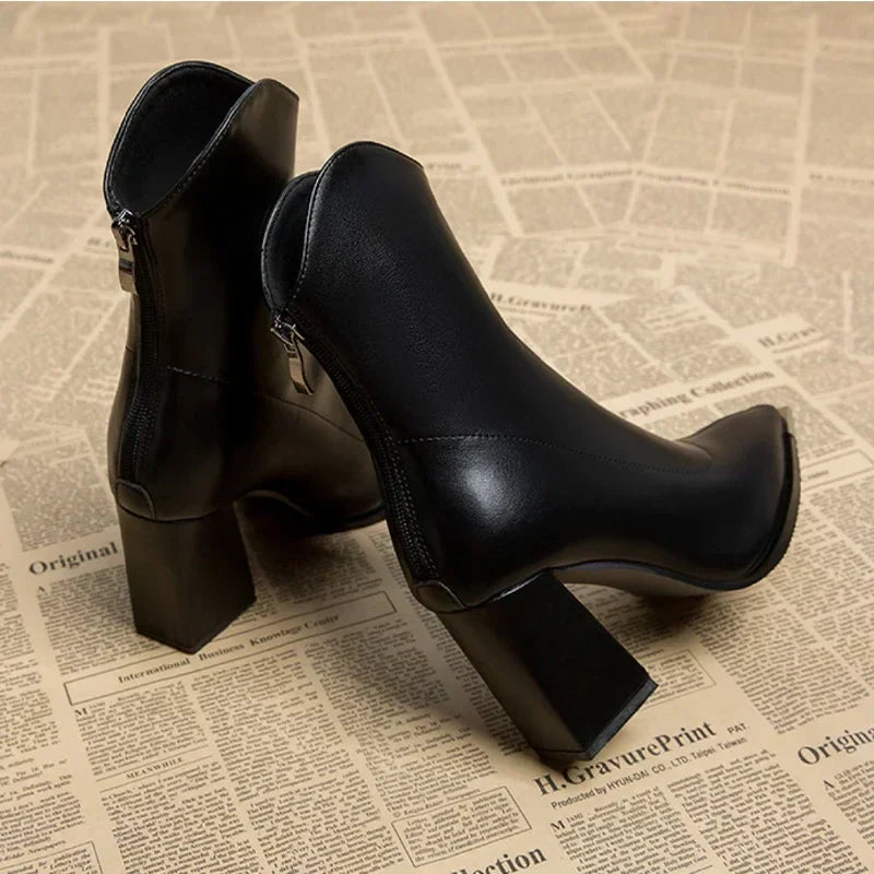 Bottines Chelsea à Embout Chromé